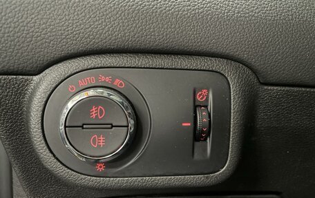 Opel Zafira C рестайлинг, 2012 год, 1 020 000 рублей, 18 фотография