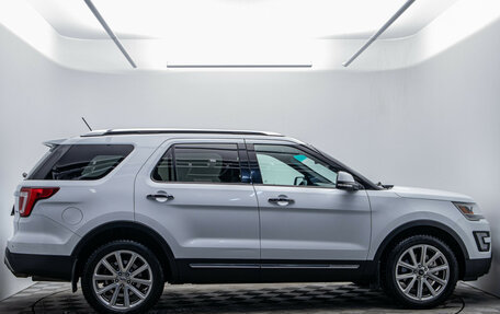 Ford Explorer VI, 2017 год, 2 800 000 рублей, 4 фотография