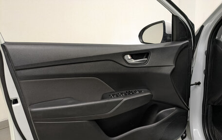 Hyundai Solaris II рестайлинг, 2018 год, 1 450 000 рублей, 19 фотография