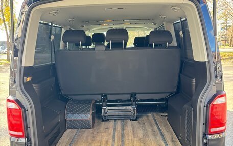 Volkswagen Caravelle T6 рестайлинг, 2017 год, 4 250 000 рублей, 10 фотография