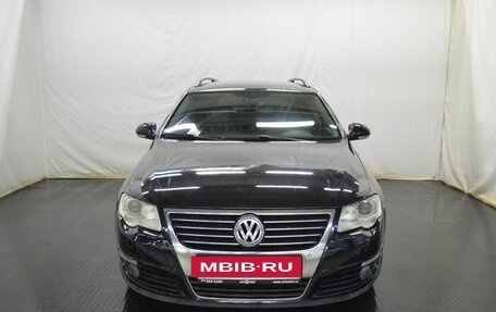 Volkswagen Passat B6, 2008 год, 645 000 рублей, 2 фотография