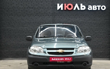 Chevrolet Niva I рестайлинг, 2010 год, 530 000 рублей, 2 фотография