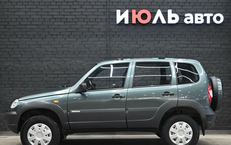 Chevrolet Niva I рестайлинг, 2010 год, 530 000 рублей, 8 фотография