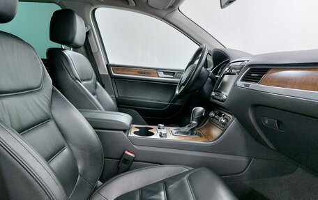 Volkswagen Touareg III, 2014 год, 2 099 000 рублей, 15 фотография