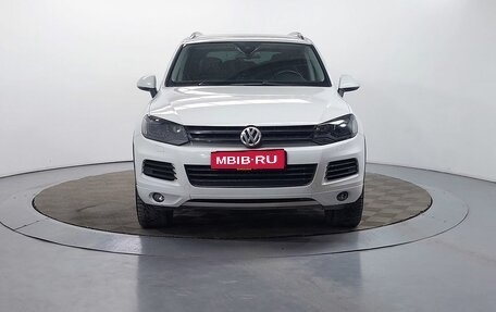 Volkswagen Touareg III, 2014 год, 2 099 000 рублей, 2 фотография