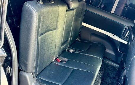 Toyota ISis I, 2013 год, 1 399 000 рублей, 20 фотография