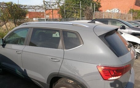 Volkswagen Taos, 2022 год, 2 050 000 рублей, 9 фотография