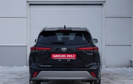 Toyota Highlander, 2025 год, 6 150 000 рублей, 4 фотография