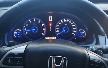 Honda Crosstour I рестайлинг, 2011 год, 2 500 000 рублей, 4 фотография