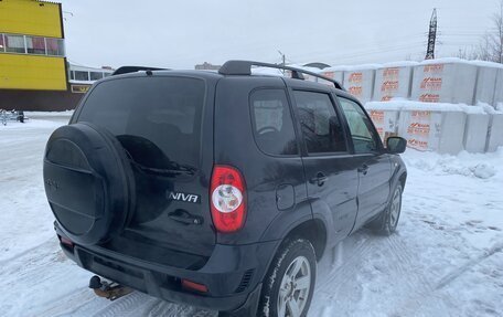 Chevrolet Niva I рестайлинг, 2018 год, 860 000 рублей, 3 фотография