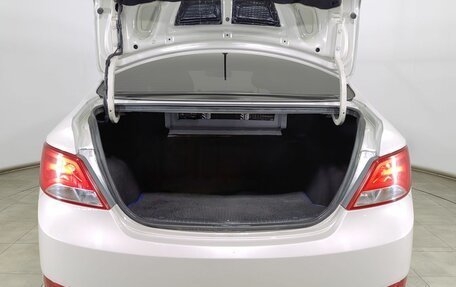 Hyundai Solaris II рестайлинг, 2015 год, 745 000 рублей, 23 фотография