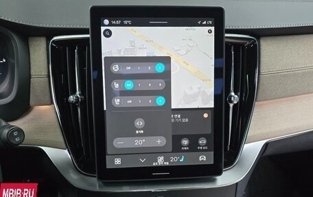 Volvo XC90 II рестайлинг, 2025 год, 10 519 000 рублей, 13 фотография