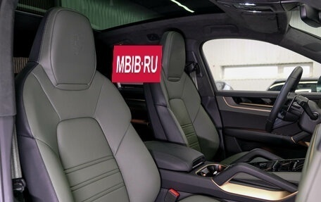 Porsche Cayenne III, 2025 год, 27 360 000 рублей, 2 фотография