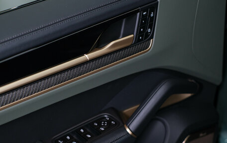 Porsche Cayenne III, 2025 год, 27 360 000 рублей, 17 фотография