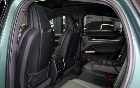 Porsche Cayenne III, 2025 год, 27 360 000 рублей, 34 фотография