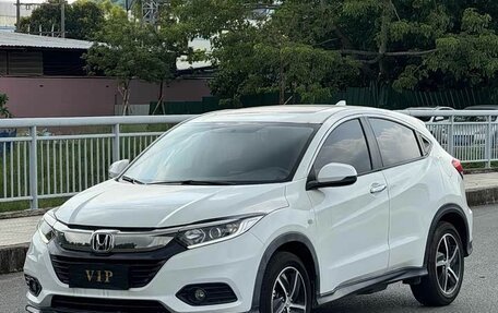 Honda Vezel, 2022 год, 1 620 000 рублей, 1 фотография