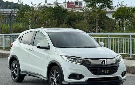 Honda Vezel, 2022 год, 1 620 000 рублей, 3 фотография