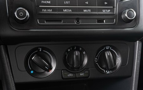 Volkswagen Polo VI (EU Market), 2017 год, 1 049 000 рублей, 15 фотография