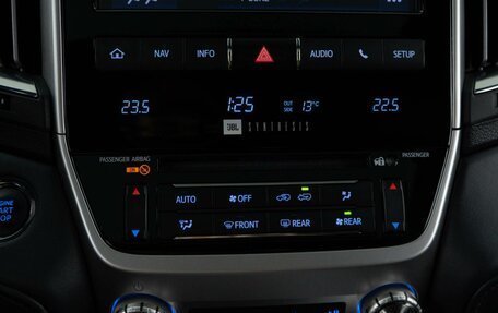 Toyota Land Cruiser 200, 2019 год, 6 439 050 рублей, 18 фотография