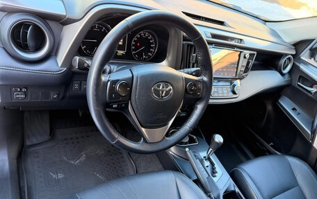 Toyota RAV4, 2017 год, 2 750 000 рублей, 8 фотография