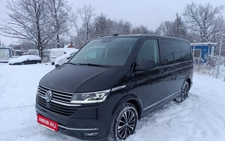 Volkswagen Multivan T6 рестайлинг, 2023 год, 9 300 000 рублей, 2 фотография