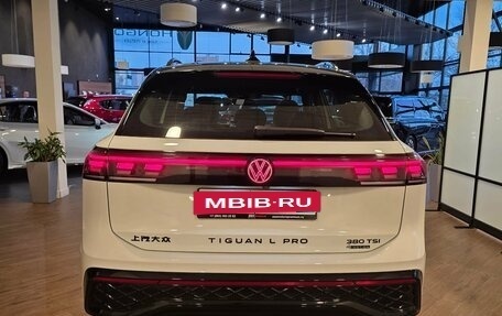 Volkswagen Tiguan, 2025 год, 4 990 000 рублей, 2 фотография
