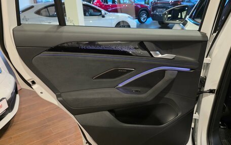 Volkswagen Tiguan, 2025 год, 4 990 000 рублей, 23 фотография