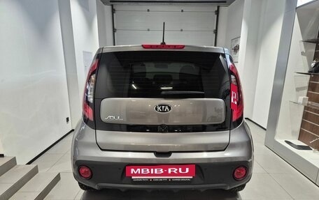 KIA Soul II рестайлинг, 2018 год, 1 549 000 рублей, 5 фотография