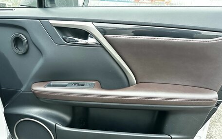 Lexus RX IV рестайлинг, 2021 год, 4 600 000 рублей, 24 фотография