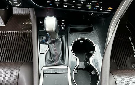 Lexus RX IV рестайлинг, 2021 год, 4 600 000 рублей, 20 фотография