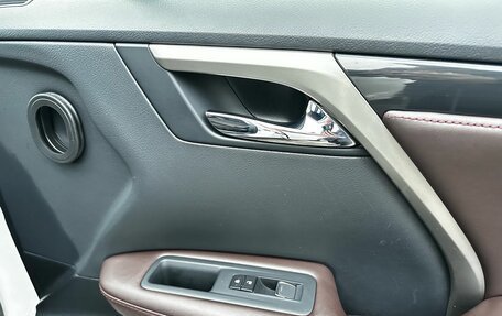 Lexus RX IV рестайлинг, 2021 год, 4 600 000 рублей, 25 фотография