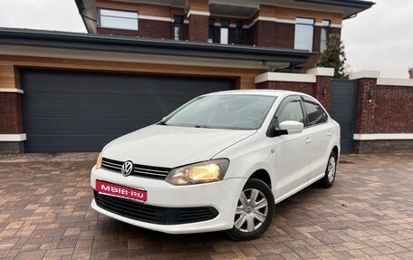 Volkswagen Polo VI (EU Market), 2015 год, 715 000 рублей, 1 фотография