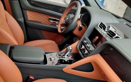 Bentley Bentayga I, 2025 год, 48 000 000 рублей, 10 фотография