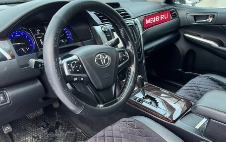 Toyota Camry, 2015 год, 2 200 000 рублей, 10 фотография