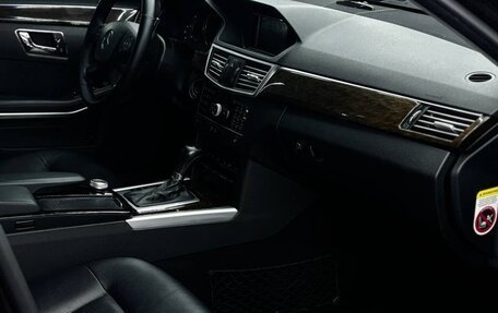 Mercedes-Benz E-Класс, 2010 год, 1 300 000 рублей, 16 фотография