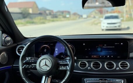 Mercedes-Benz E-Класс, 2020 год, 4 200 000 рублей, 5 фотография