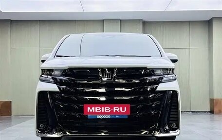 Toyota Alphard, 2025 год, 20 000 000 рублей, 2 фотография