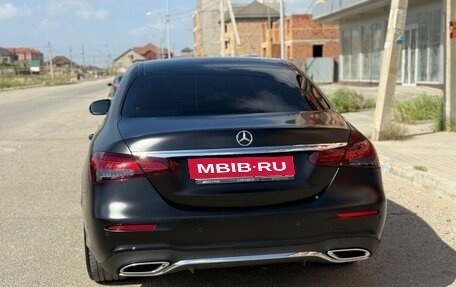 Mercedes-Benz E-Класс, 2020 год, 4 200 000 рублей, 2 фотография