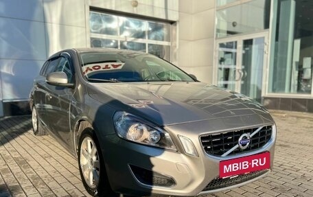 Volvo V60 I, 2011 год, 820 000 рублей, 3 фотография
