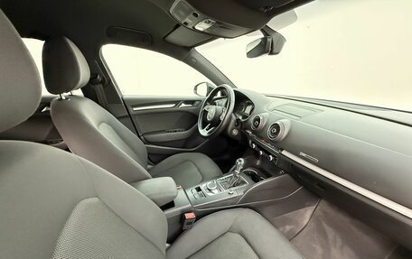 Audi A3, 2018 год, 1 890 000 рублей, 13 фотография