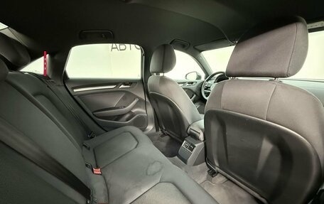 Audi A3, 2018 год, 1 890 000 рублей, 14 фотография