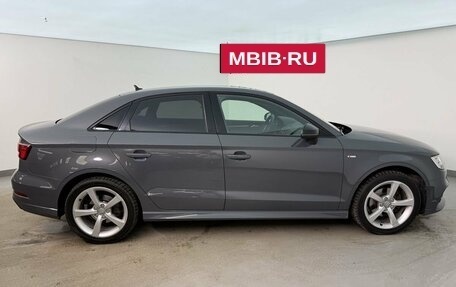Audi A3, 2018 год, 1 890 000 рублей, 6 фотография