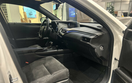 Lexus UX I, 2021 год, 3 497 000 рублей, 11 фотография