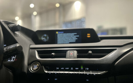 Lexus UX I, 2021 год, 3 497 000 рублей, 15 фотография