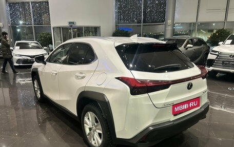 Lexus UX I, 2021 год, 3 497 000 рублей, 7 фотография