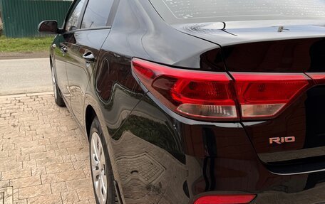 KIA Rio IV, 2018 год, 1 240 000 рублей, 10 фотография