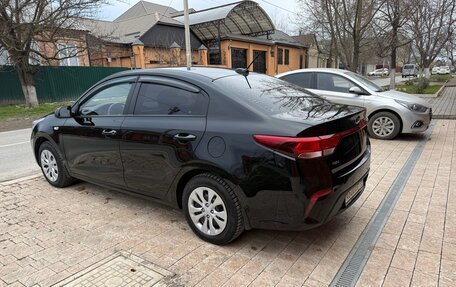 KIA Rio IV, 2018 год, 1 240 000 рублей, 5 фотография