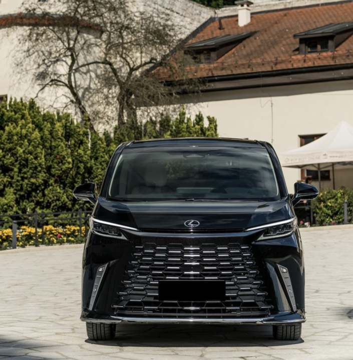 Lexus LM I, 2026 год, 25 000 000 рублей, 1 фотография