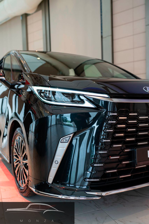 Lexus LM I, 2026 год, 24 000 000 рублей, 9 фотография