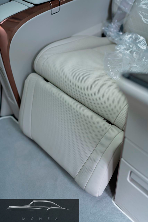 Lexus LM I, 2026 год, 24 000 000 рублей, 31 фотография